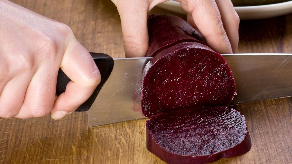 Вы и моргнуть не успеете, а свекла будет готова: вот что вам нужно сделать