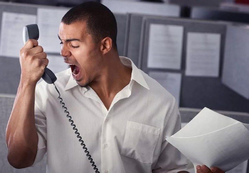 Микрофинансовая компания оштрафована за бесконечные звонки: 506 вызовов за два дня