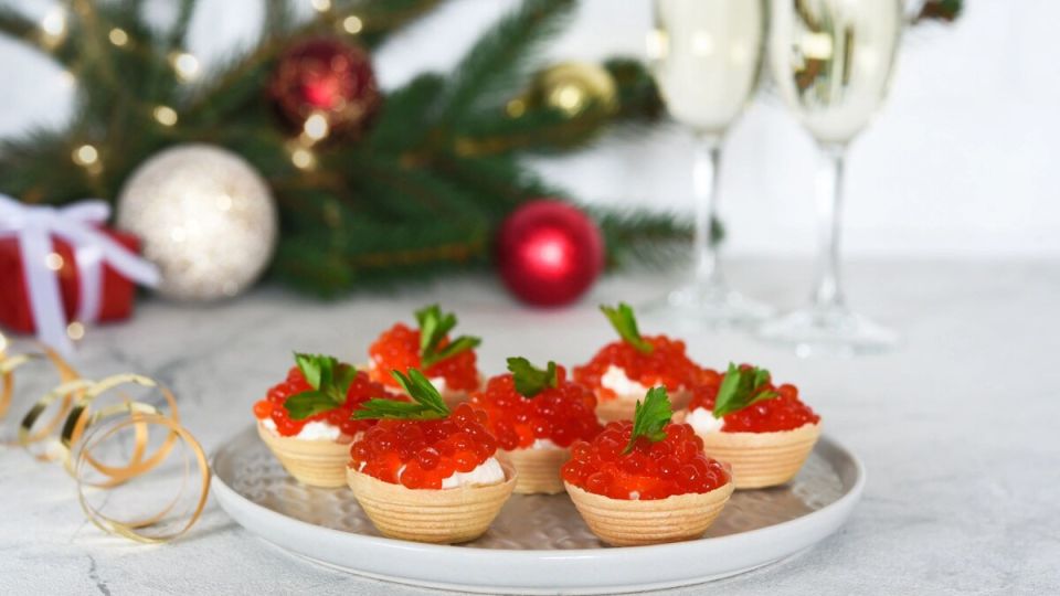 Время подготовиться к празднику: секреты экономии на новогоднем столе