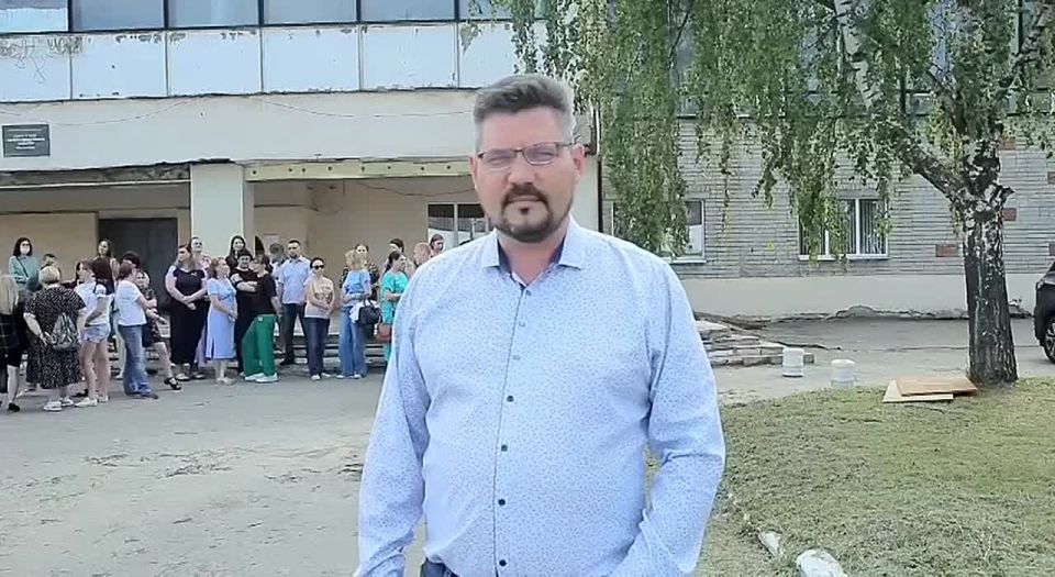  400       ,          