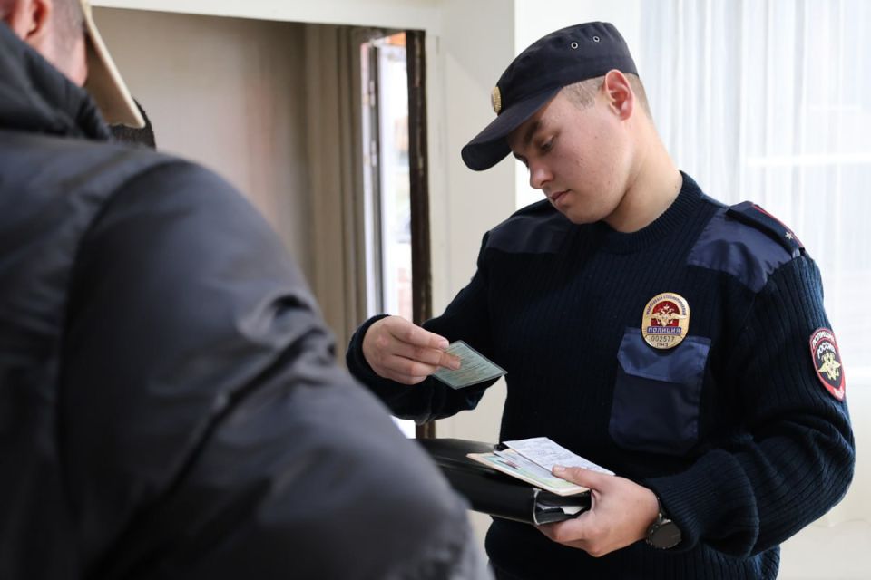 В Кузнецке сын душил мать из-за отказа в деньгах