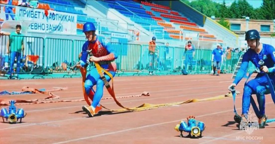 #СквозьГода. лет пожарно-спасательному спорту С момента своего зарождения, пожарно-спасательный спорт претерпел значительные изменения в правилах и дисциплинах