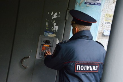 От слов к делу. Житель Лопатинского района напал с ножом на знакомого из-за грубого высказывания в его адрес