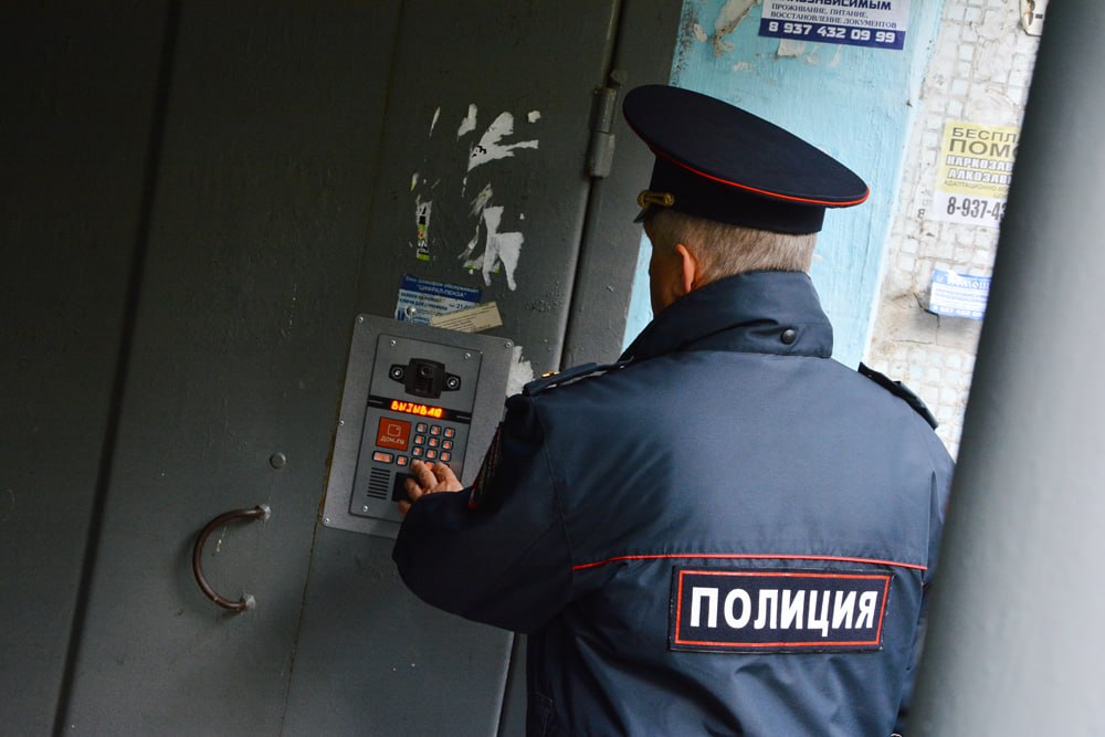 От слов к делу. Житель Лопатинского района напал с ножом на знакомого из-за грубого высказывания в его адрес