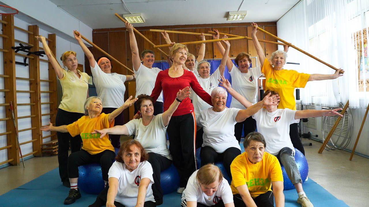 Олег Мельниченко: Год назад в Пензенской области заработал «Университет серебряного возраста», чтобы помочь старшему поколению адаптироваться к происходящим в обществе изменениям Олег Мельниченко: Год назад в Пензенской области заработал «Университет серебряного возраста», чтобы помочь старшему поколению адаптироваться к происходящим в обществе изменениям