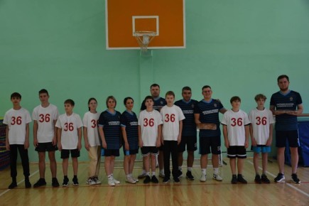 Сотрудники следственного управления провели товарищеский матч с учащимися подшефного кадетского класса