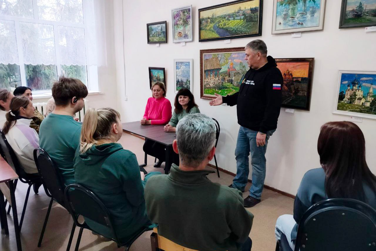 Алексей Марьин организовал круглый стол по реализации программы ГТО Алексей Марьин организовал круглый стол по реализации программы ГТО