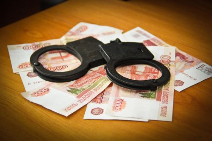 Неосторожность в банке обернулась крупной кражей