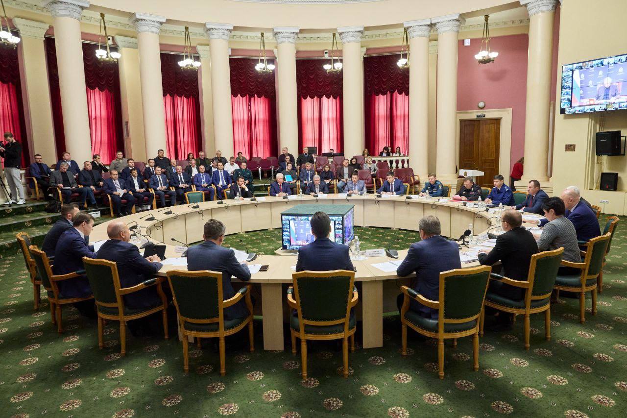 Олег Мельниченко: Проект регионального бюджета на 2026 год и плановые 2027-2028 годы рассмотрели сегодня на совместном заседании Стратегического совета и правительства Пензенской области Олег Мельниченко: Проект регионального бюджета на 2026 год и плановые 2027-2028 годы рассмотрели сегодня на совместном заседании Стратегического совета и правительства Пензенской области