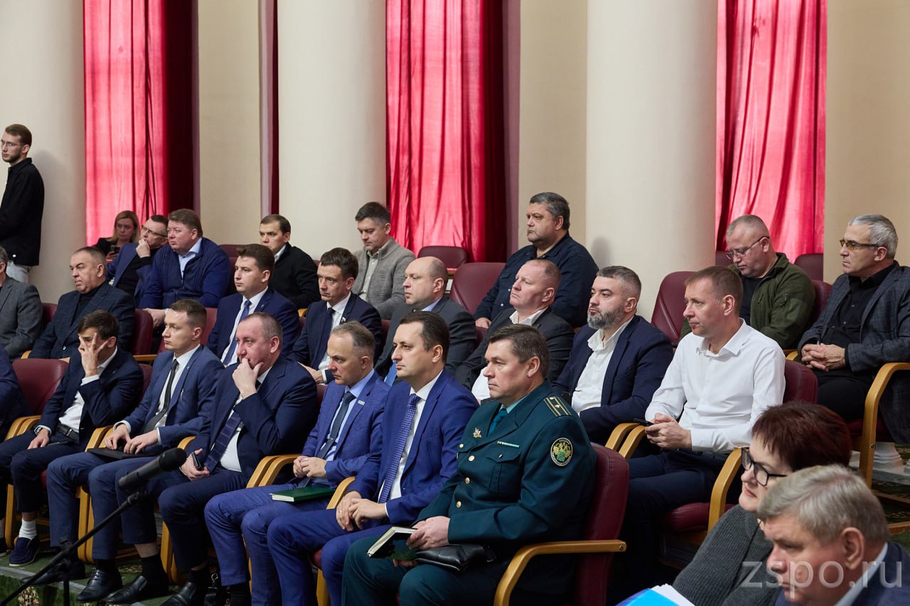 Вадим Супиков принял участие в совместном заседании Стратегического Совета и правительства региона Вадим Супиков принял участие в совместном заседании Стратегического Совета и правительства региона