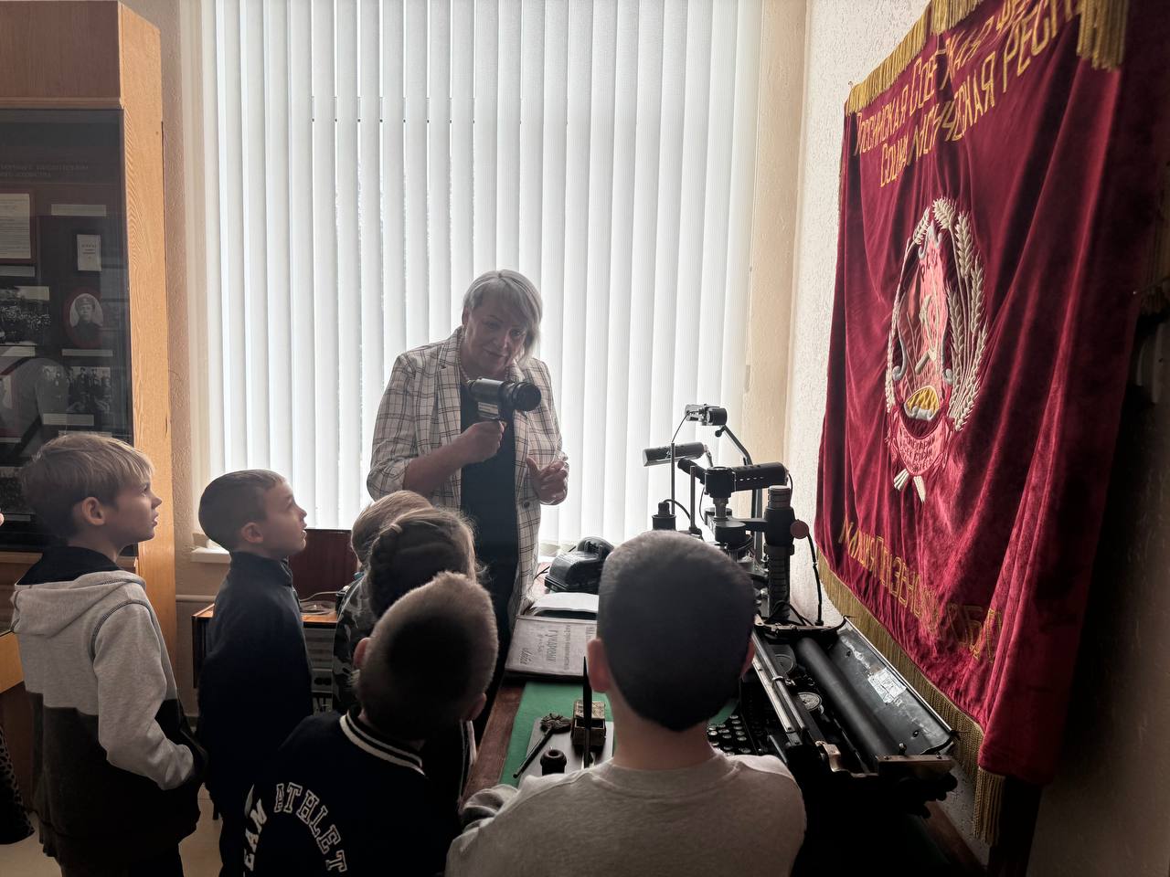 В гостях у полиции. Юные пензенцы узнали об истории правоохранительных органов В гостях у полиции. Юные пензенцы узнали об истории правоохранительных органов