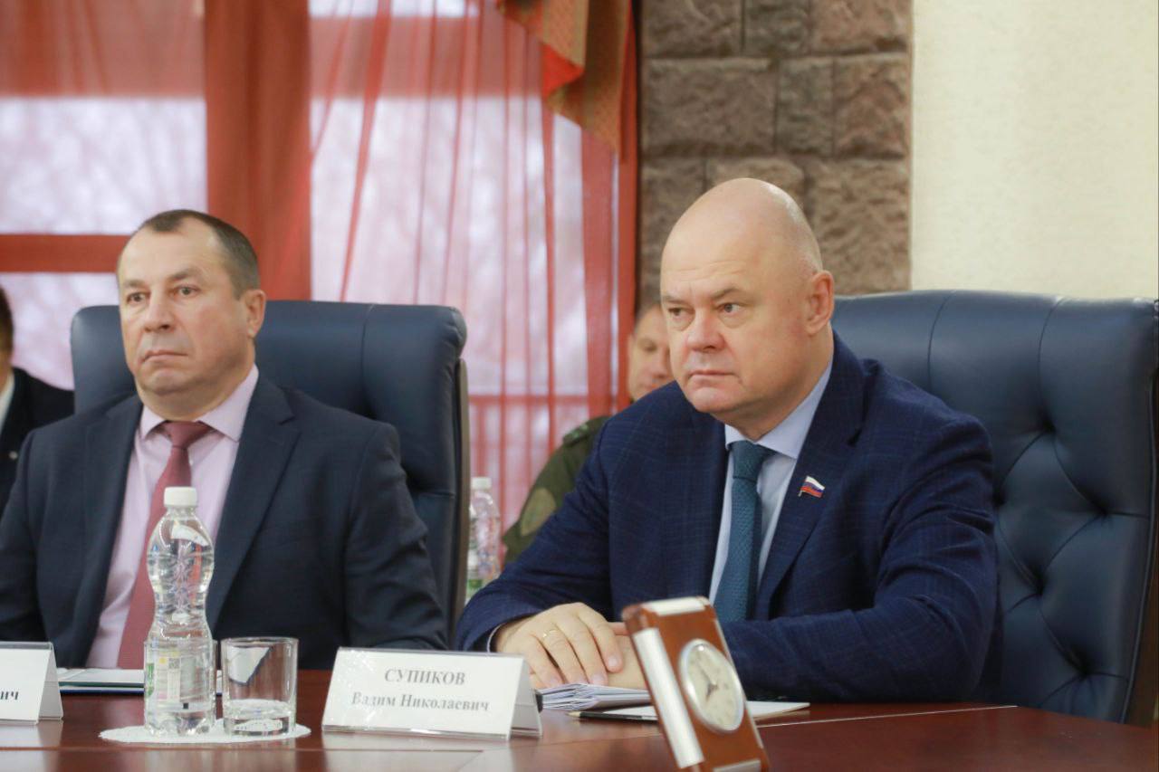 Олег Мельниченко: Провел совместное заседание Антитеррористической комиссии и Оперативного штаба Пензенской области Олег Мельниченко: Провел совместное заседание Антитеррористической комиссии и Оперативного штаба Пензенской области