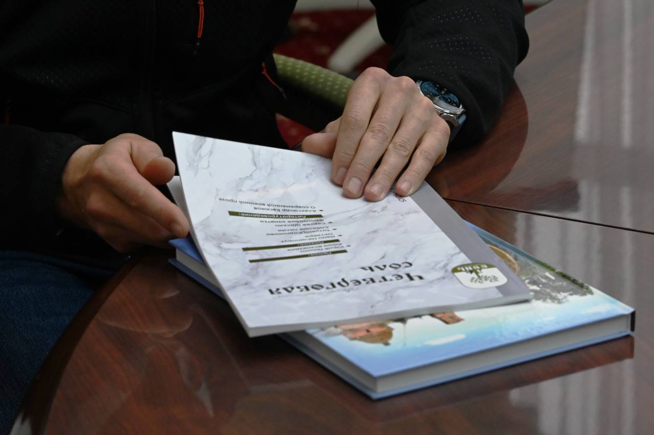 Олег Денисов: Встретился с ветераном боевых действий, участником СВО Антоном Хрулёвым Олег Денисов: Встретился с ветераном боевых действий, участником СВО Антоном Хрулёвым