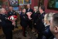 Начальник регионального УМВД поздравил с наступающим праздником ветерана органов внутренних дел и его семейную полицейскую династию