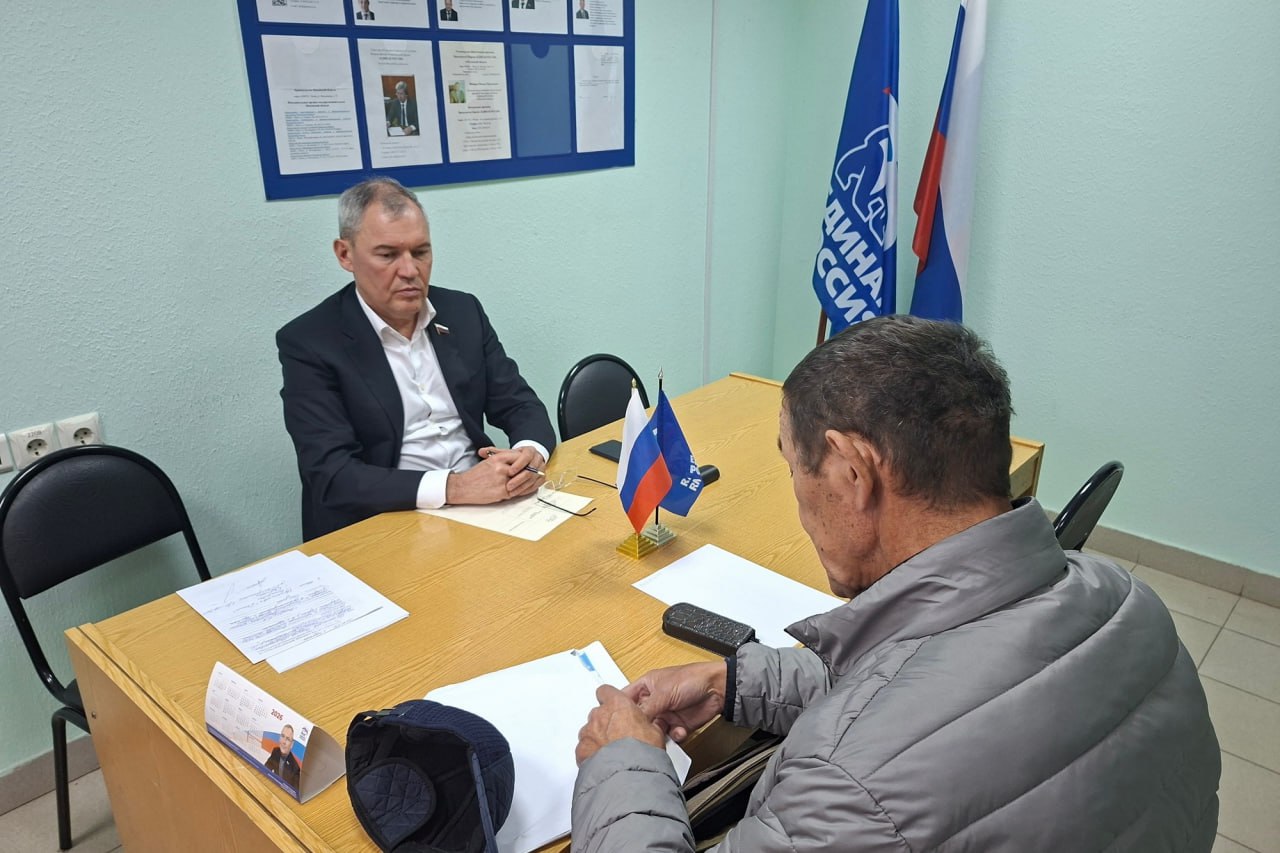 Ильдар Акчурин провел личный прием в городе Кузнецке Ильдар Акчурин провел личный прием в городе Кузнецке