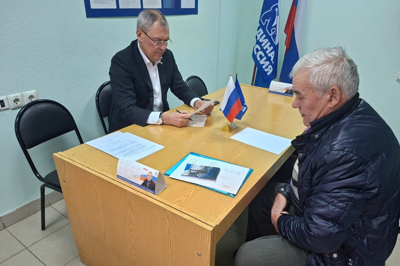 Ильдар Акчурин провел личный прием в городе Кузнецке Ильдар Акчурин провел личный прием в городе Кузнецке