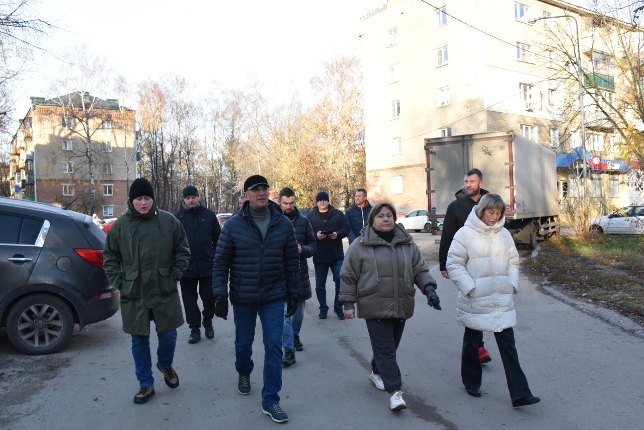 Олег Денисов: Подвожу итоги утреннего обхода территорий Первомайского района Олег Денисов: Подвожу итоги утреннего обхода территорий Первомайского района