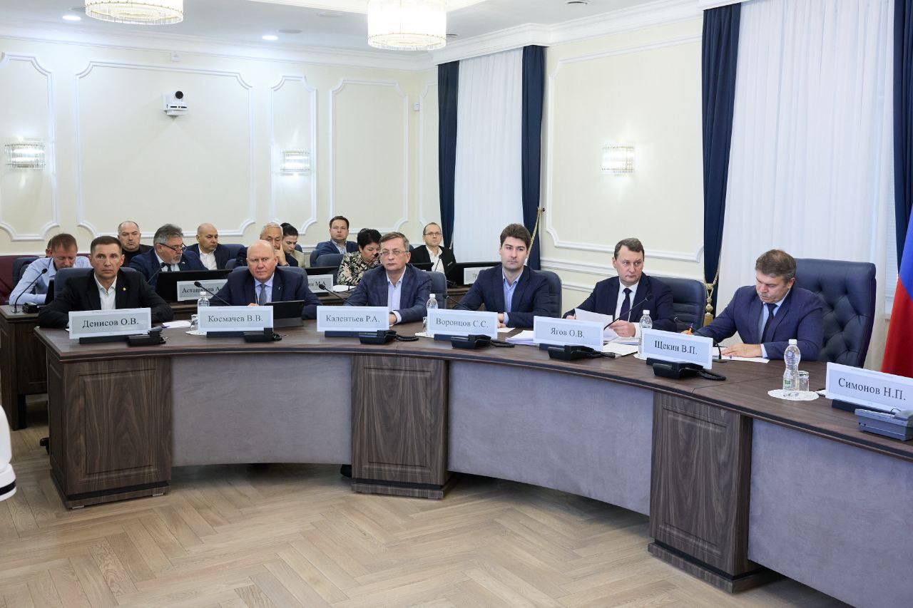 Олег Мельниченко: На заседании регионального правительства указал на недостатки благоустройства областного центра Олег Мельниченко: На заседании регионального правительства указал на недостатки благоустройства областного центра