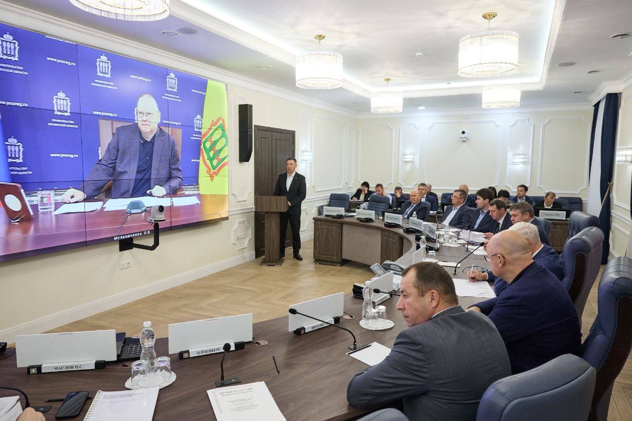 Олег Мельниченко: На заседании регионального правительства указал на недостатки благоустройства областного центра Олег Мельниченко: На заседании регионального правительства указал на недостатки благоустройства областного центра