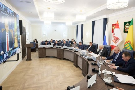 Итоги лесопожарного сезона и военно-патриотическое воспитание рассмотрены в правительстве области