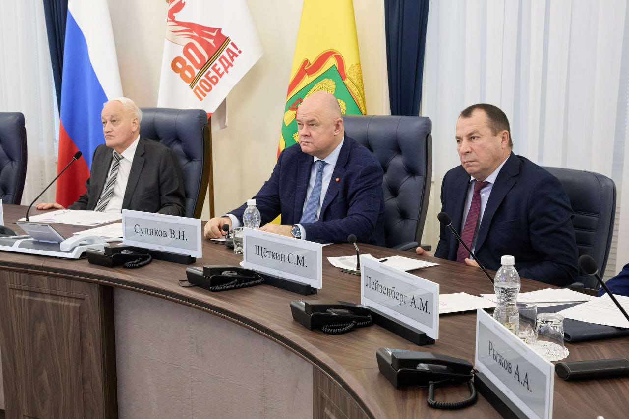 Итоги лесопожарного сезона и военно-патриотическое воспитание рассмотрены в правительстве области Итоги лесопожарного сезона и военно-патриотическое воспитание рассмотрены в правительстве области