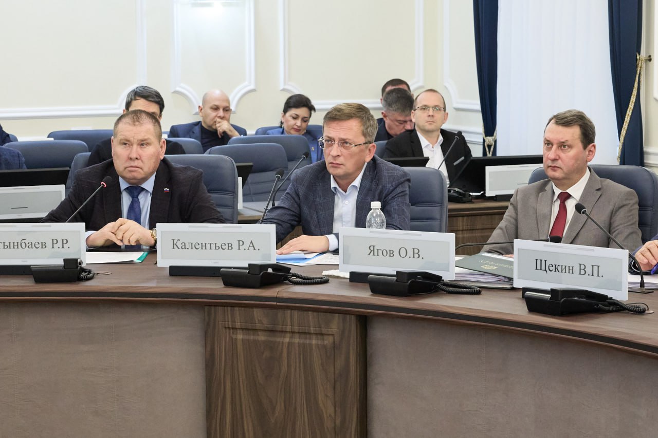 Итоги лесопожарного сезона и военно-патриотическое воспитание рассмотрены в правительстве области Итоги лесопожарного сезона и военно-патриотическое воспитание рассмотрены в правительстве области