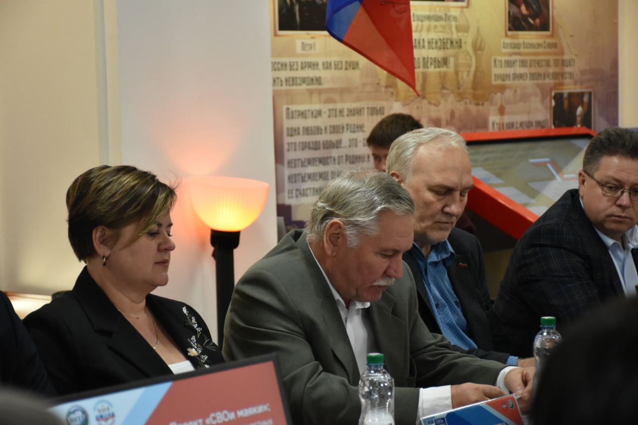 Руководитель следственного управления принял участие в проведении круглого стола «СВОи маяки: общественно-государственное партнерство при сопровождении участников боевых действий» Руководитель следственного управления принял участие в проведении круглого стола «СВОи маяки: общественно-государственное партнерство при сопровождении участников боевых действий»