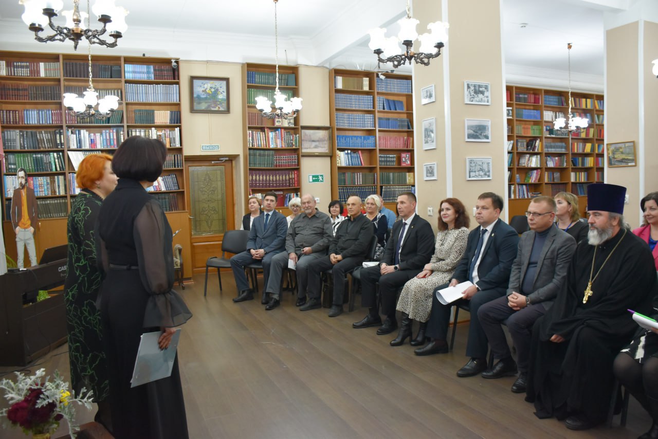 Олег Денисов: Городской публичной библиотеке имени Белинского – 130 лет! Олег Денисов: Городской публичной библиотеке имени Белинского – 130 лет!