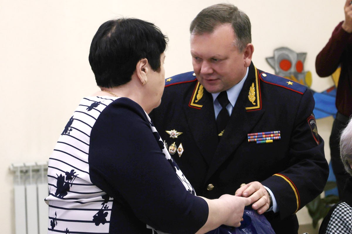 Никто не забыт. В Пензе полицейские почтили память коллег, погибших при исполнении служебных обязанностей Никто не забыт. В Пензе полицейские почтили память коллег, погибших при исполнении служебных обязанностей