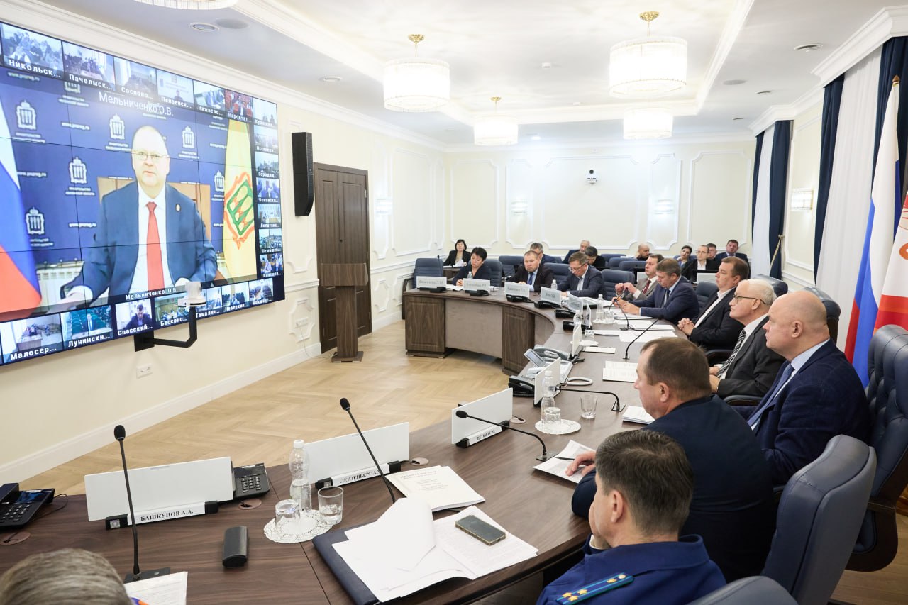 Итоги лесопожарного сезона и военно-патриотическое воспитание рассмотрены в правительстве области Итоги лесопожарного сезона и военно-патриотическое воспитание рассмотрены в правительстве области