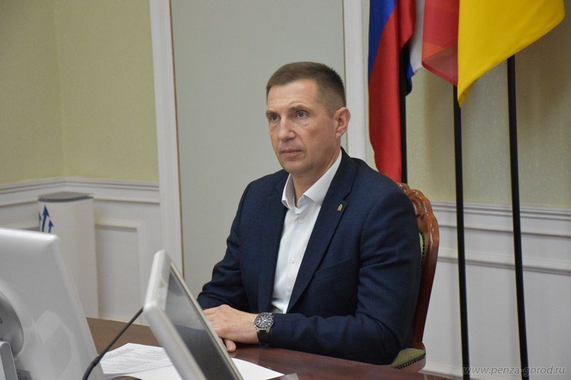 Олег Денисов потребовал усилить контроль за правонарушениями в сфере благоустройства