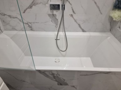 Ванна засияет, как зеркало: 3 ложки этого состава сотворят чудо без вреда эмали