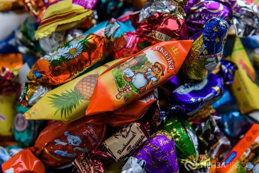 В Пензенской области для детей в трудной жизненной ситуации закупят более 26,3 тысячи сладких подарков