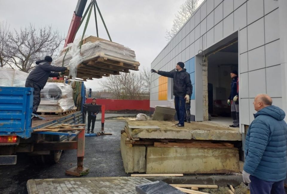 Началась поставка медоборудования для новой поликлиники в Кузнецке
