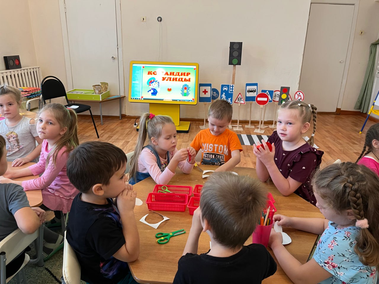 Сотрудники Госавтоинспекции Городищенского района провели мастер-класс по изготовлению световозвращающих аксессуаров Сотрудники Госавтоинспекции Городищенского района провели мастер-класс по изготовлению световозвращающих аксессуаров