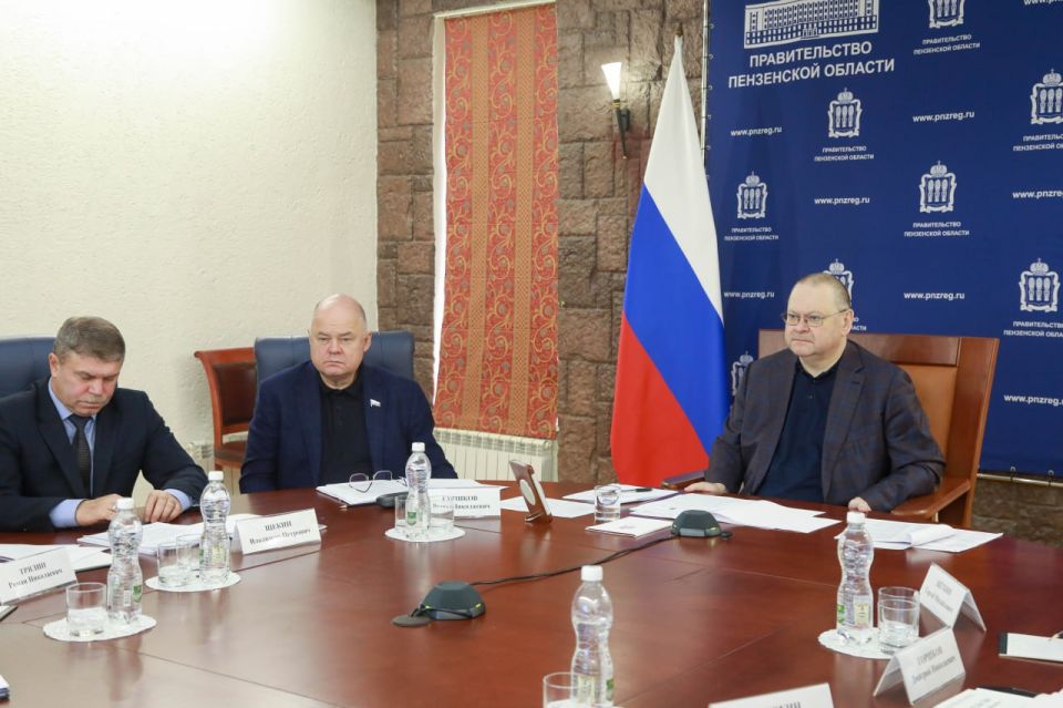 Расселение аварийного жилищного фонда рассмотрели на заседании правительства региона