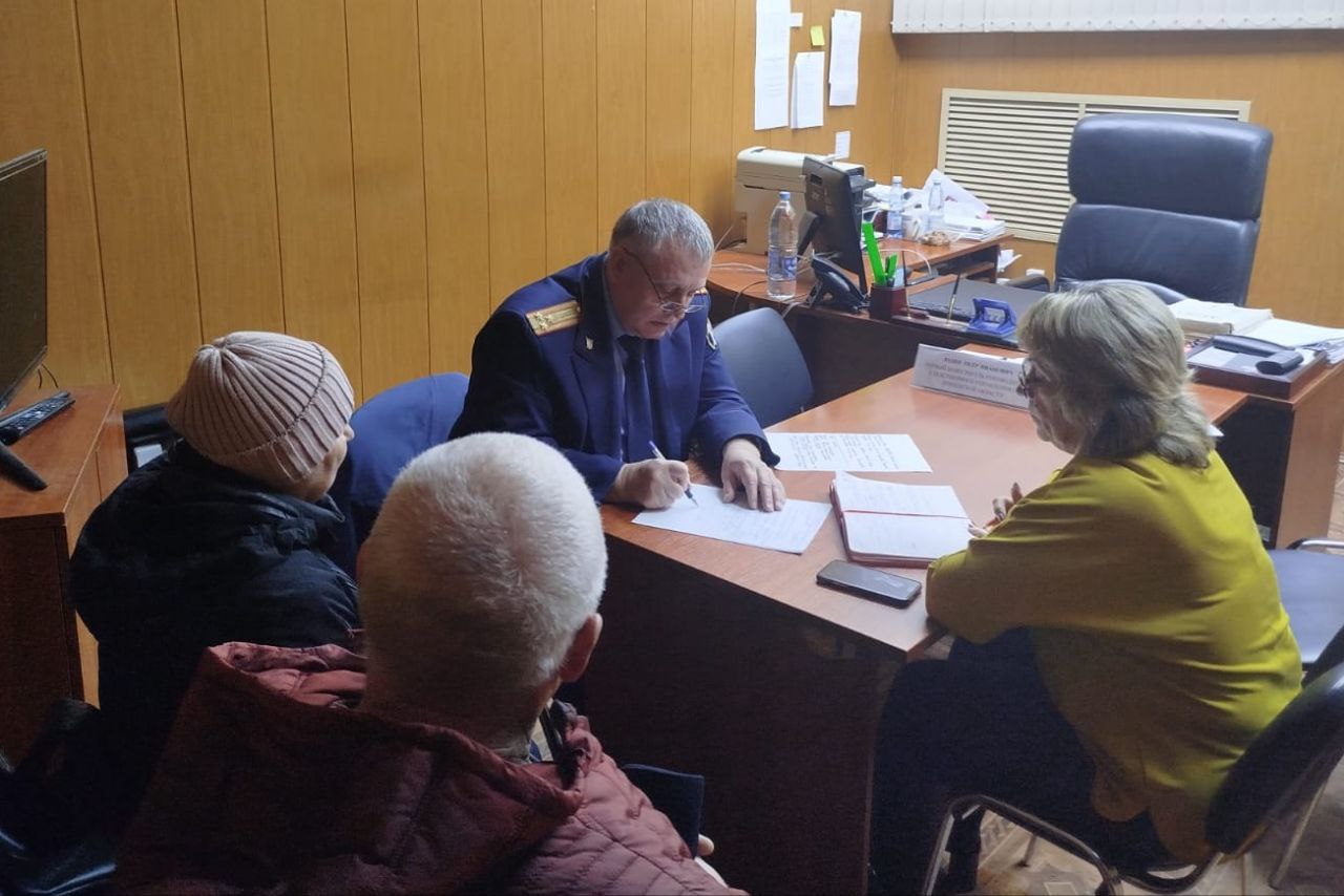 Первый заместитель руководителя следственного управления провел личный прием граждан в Нижнеломовском районе