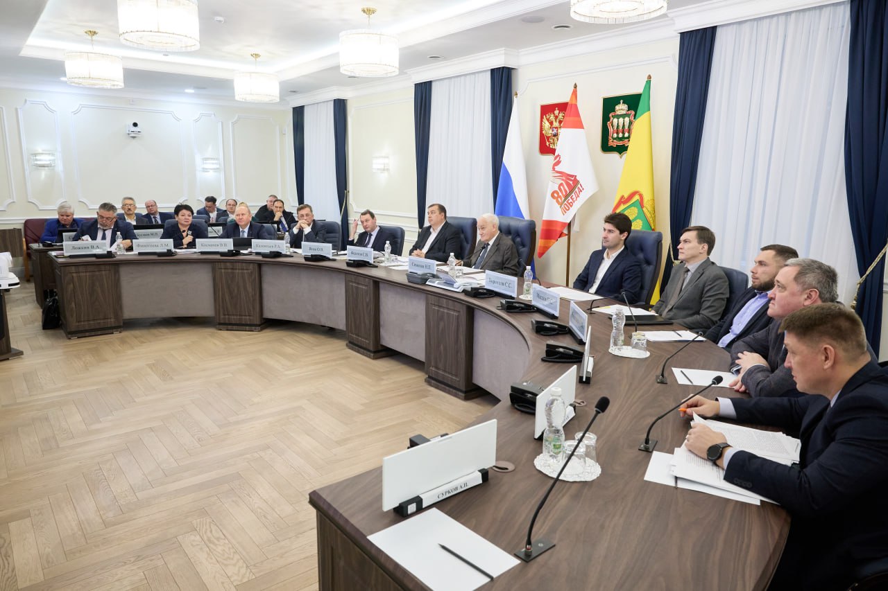 Расселение аварийного жилищного фонда рассмотрели на заседании правительства региона Расселение аварийного жилищного фонда рассмотрели на заседании правительства региона