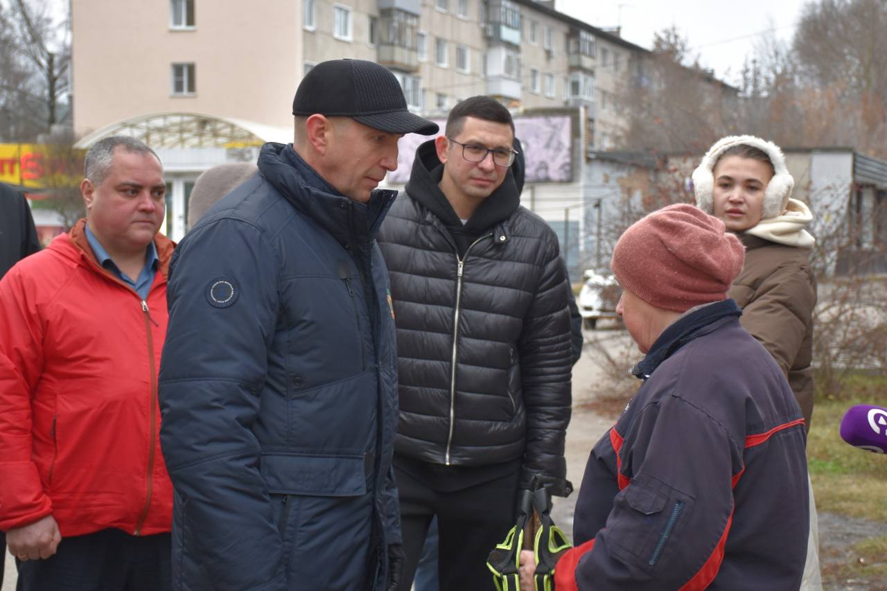 Олег Денисов: Месячник по благоустройству, который стартовал 1 ноября, достиг своего экватора Олег Денисов: Месячник по благоустройству, который стартовал 1 ноября, достиг своего экватора