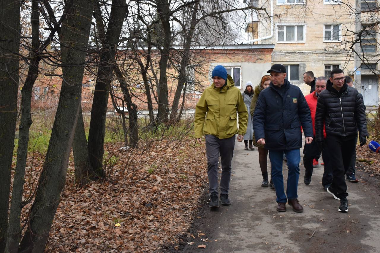 Олег Денисов: Месячник по благоустройству, который стартовал 1 ноября, достиг своего экватора Олег Денисов: Месячник по благоустройству, который стартовал 1 ноября, достиг своего экватора
