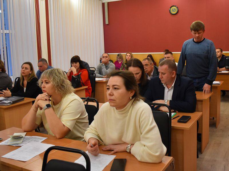 Олег Денисов: На совещании по подготовке к Новому году обсудили организацию детского досуга Олег Денисов: На совещании по подготовке к Новому году обсудили организацию детского досуга