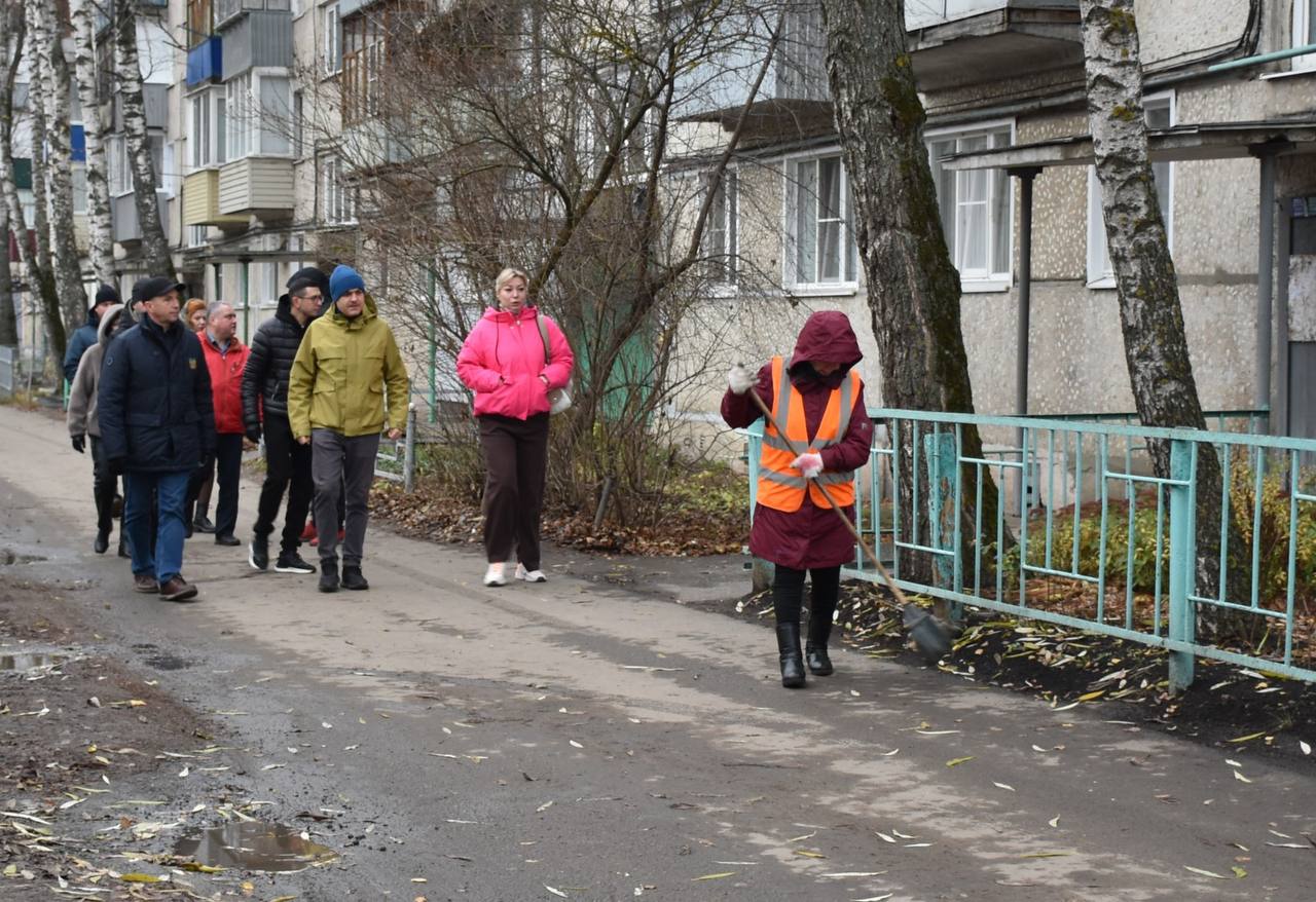 Олег Денисов: Месячник по благоустройству, который стартовал 1 ноября, достиг своего экватора