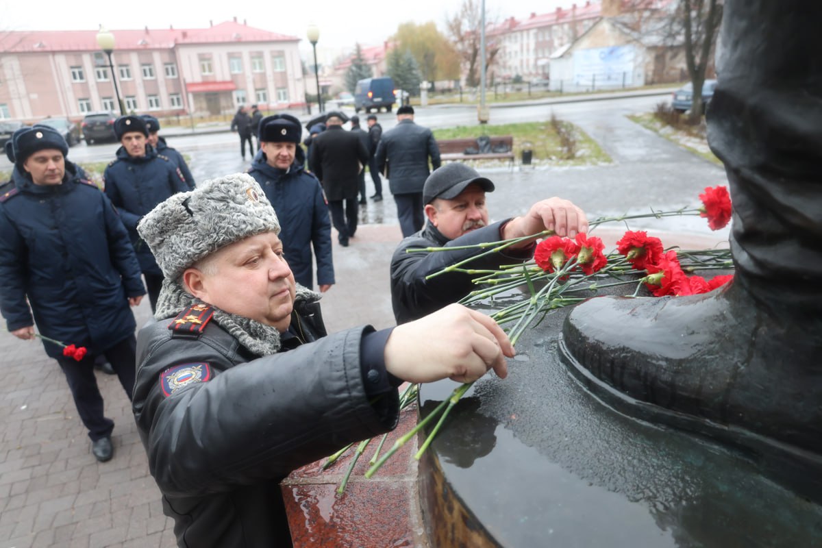 В Пензе прошло торжественное мероприятие, посвященное Дню участкового уполномоченного полиции В Пензе прошло торжественное мероприятие, посвященное Дню участкового уполномоченного полиции