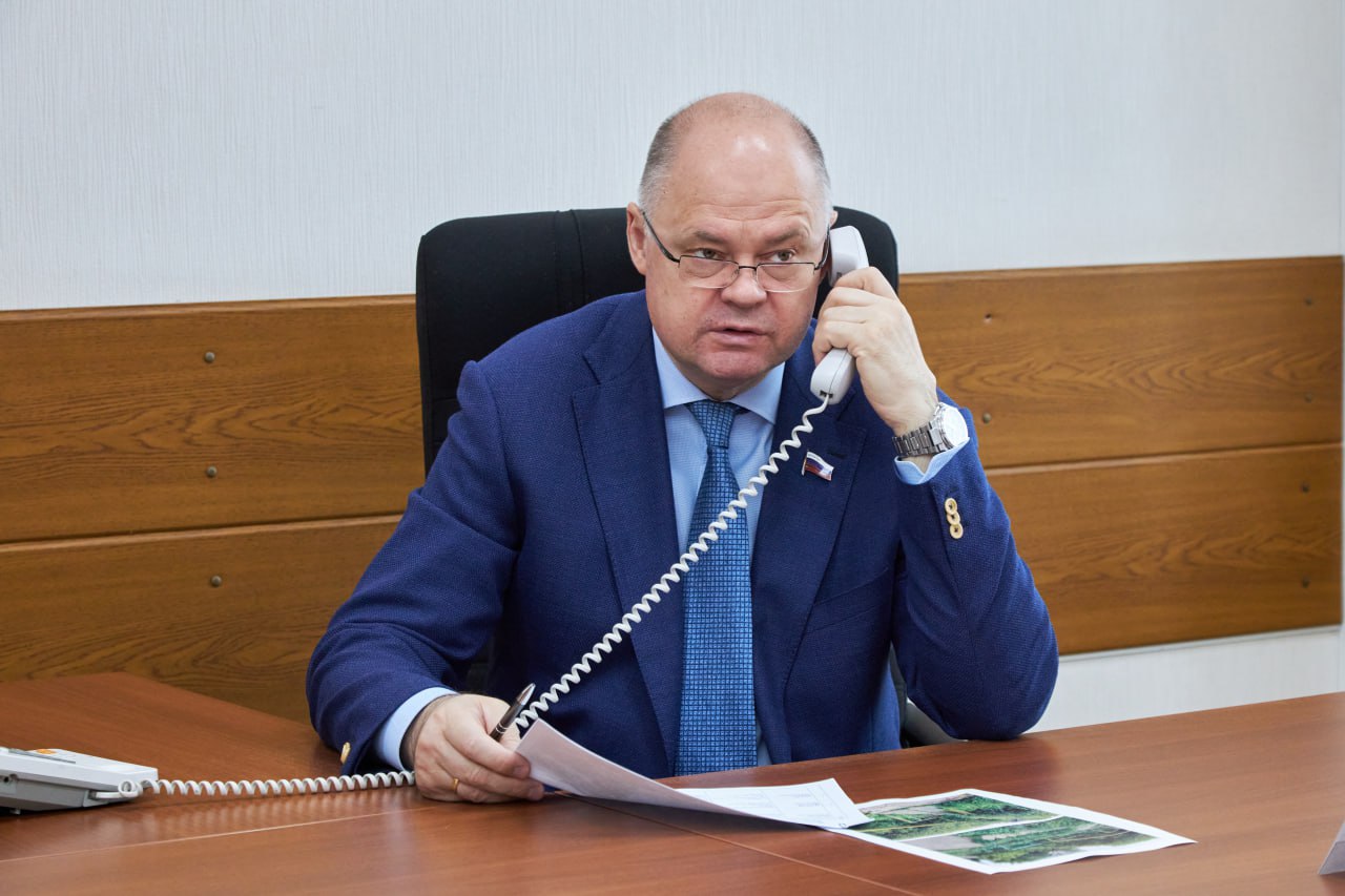 В рамках депутатской деятельности Вадим Супиков помог избирателям решить проблему водоснабжения