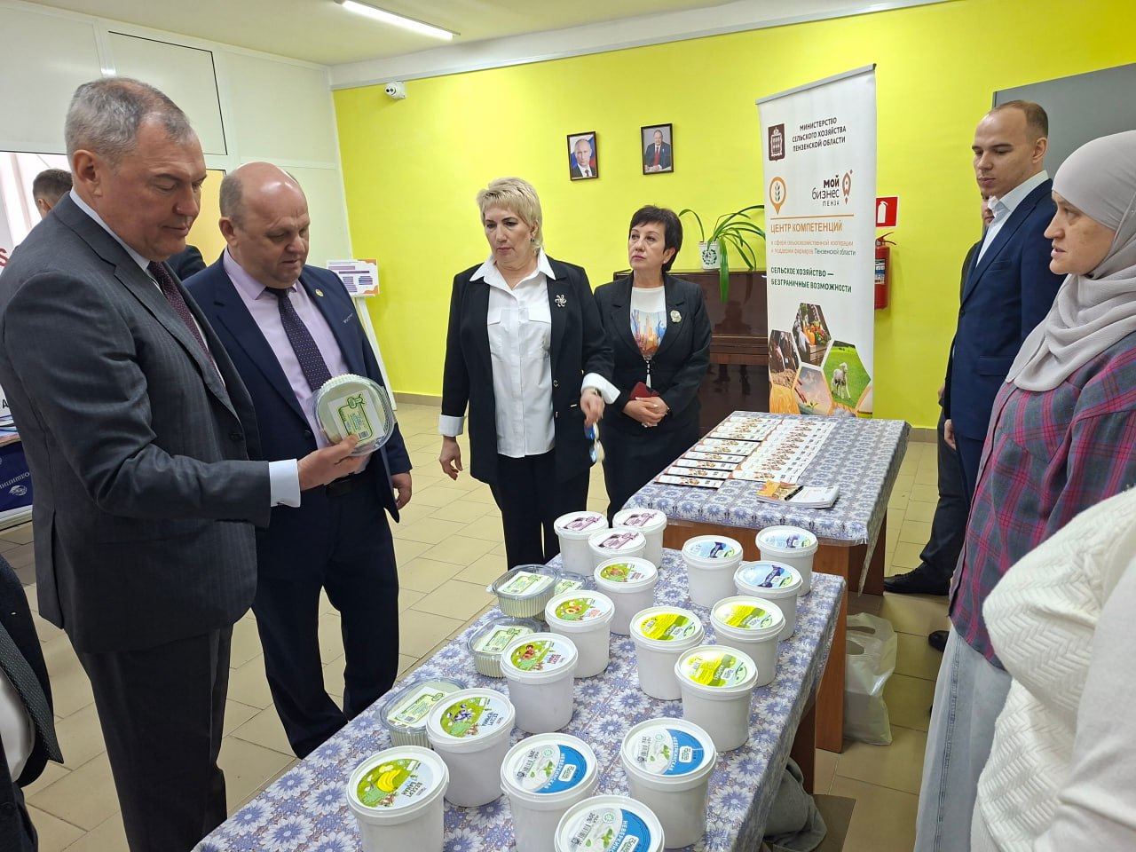 Ильдар Акчурин поздравил работников сельского хозяйства Неверкинского района Ильдар Акчурин поздравил работников сельского хозяйства Неверкинского района