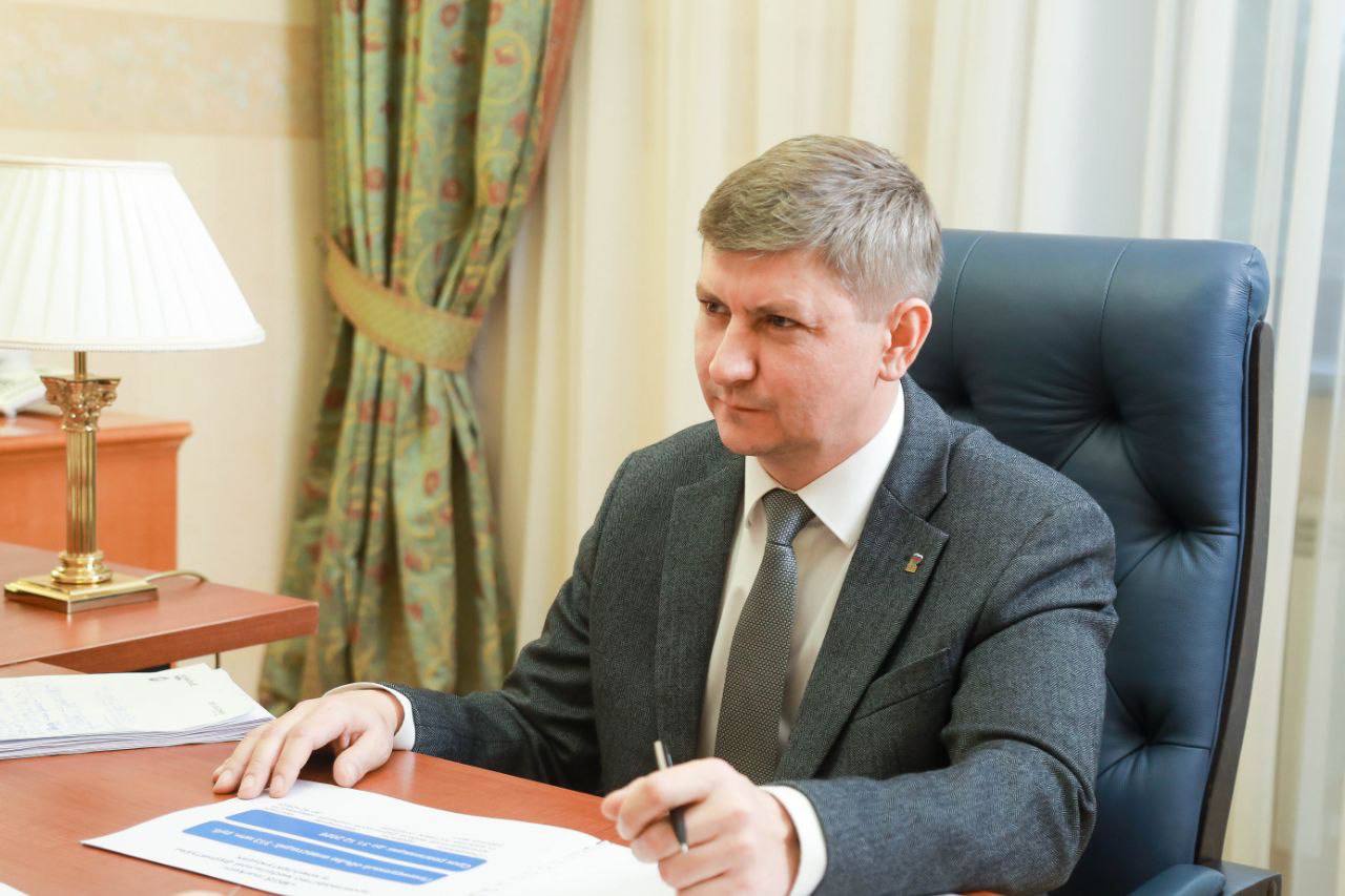 Олег Мельниченко: Провел рабочую встречу с Виктором Николаевичем Агафоновым, на которого решением Собрания представителей Кузнецка возложено исполнение обязанностей главы города Олег Мельниченко: Провел рабочую встречу с Виктором Николаевичем Агафоновым, на которого решением Собрания представителей Кузнецка возложено исполнение обязанностей главы города