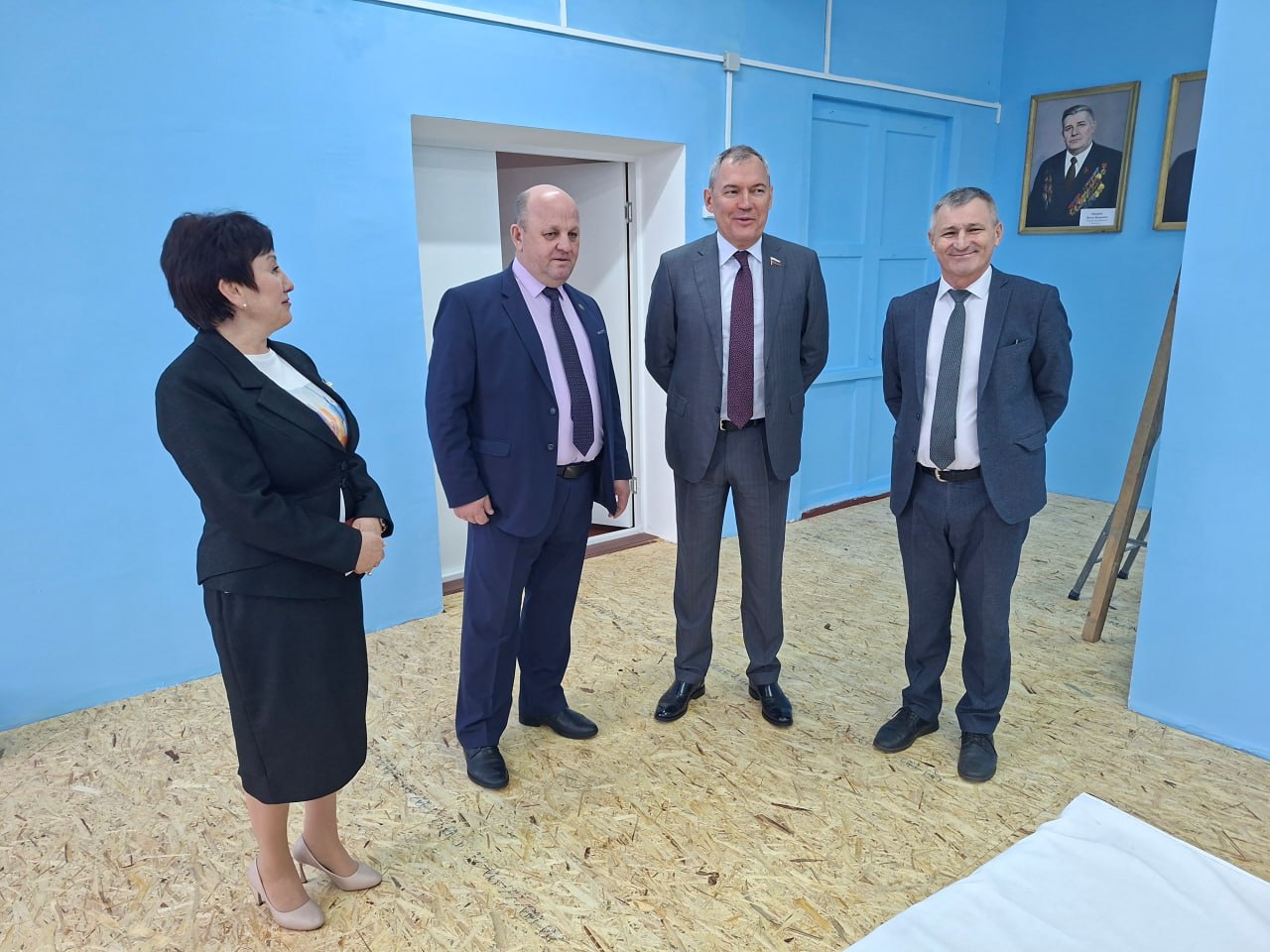 Ильдар Акчурин поздравил работников сельского хозяйства Неверкинского района Ильдар Акчурин поздравил работников сельского хозяйства Неверкинского района