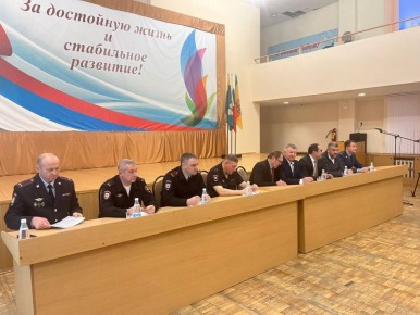 В рамках акции «В безопасности» общественники и полицейские Пензы провели встречу по профилактике мошенничества