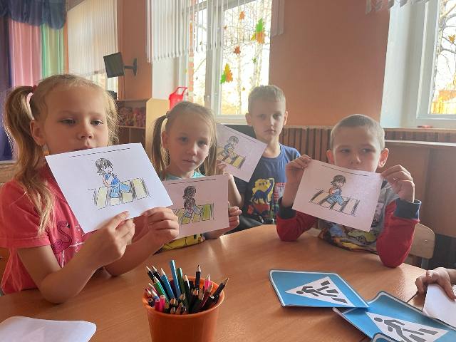 Сотрудники Госавтоинспекции Лунинского района провели акцию «Зебра — пешехода друг, это знают все вокруг» Сотрудники Госавтоинспекции Лунинского района провели акцию «Зебра — пешехода друг, это знают все вокруг»