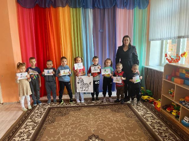 Сотрудники Госавтоинспекции Лунинского района провели акцию «Зебра — пешехода друг, это знают все вокруг» Сотрудники Госавтоинспекции Лунинского района провели акцию «Зебра — пешехода друг, это знают все вокруг»